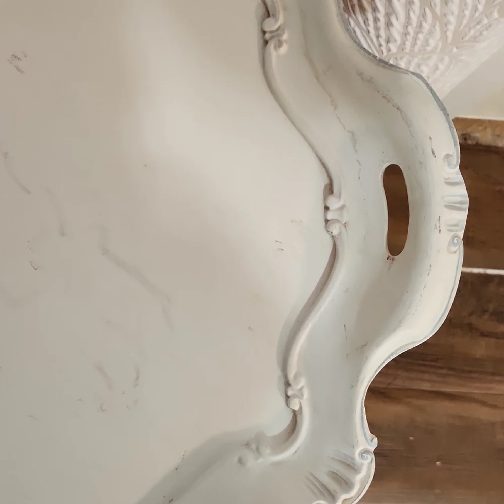 Lenox Swedish Lodge Wood Tray | Distressed Scalloped 19